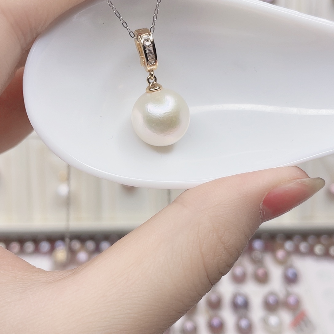 淡水珍珠吊坠(赠链)合金