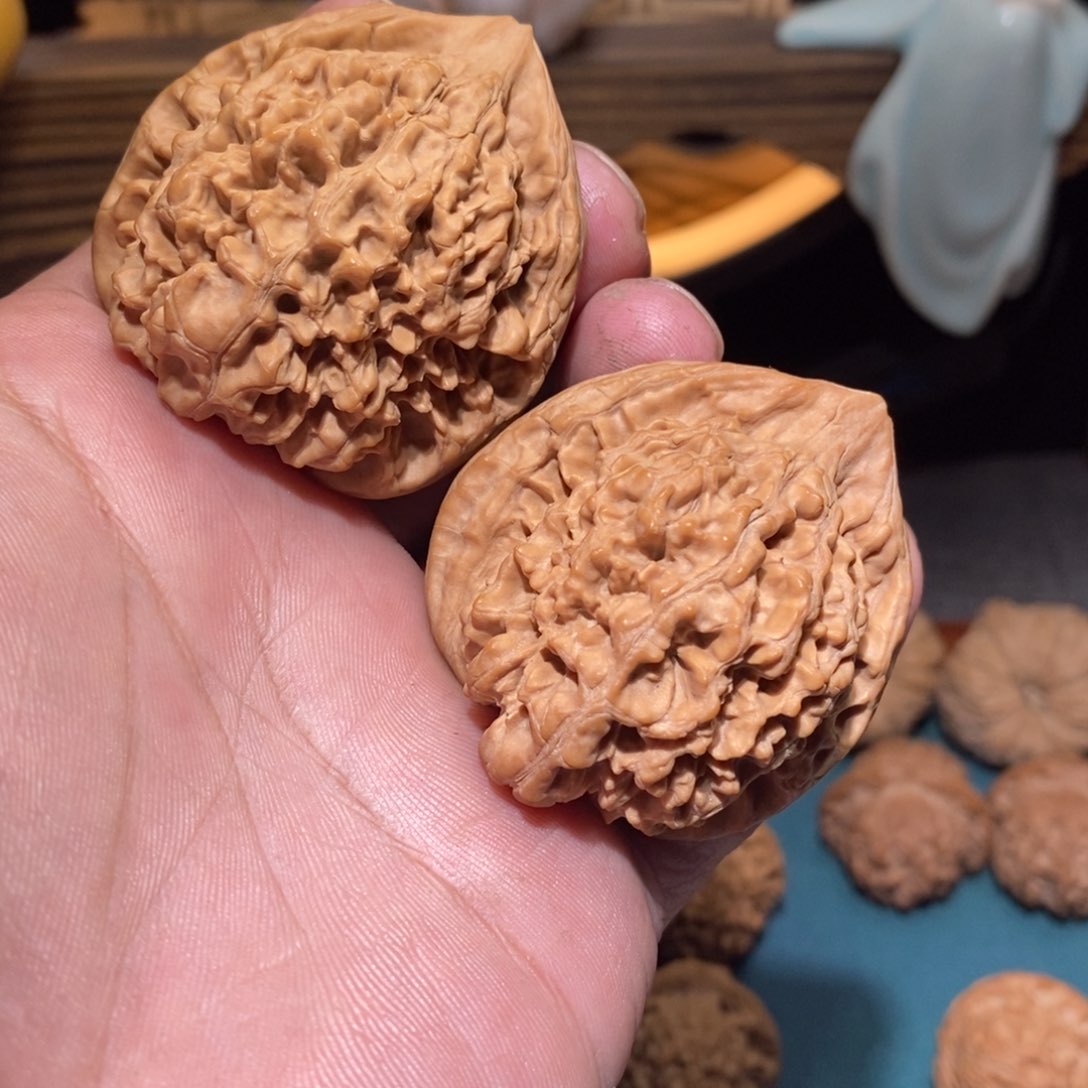 文玩核桃吊坠麒麟纹官帽47