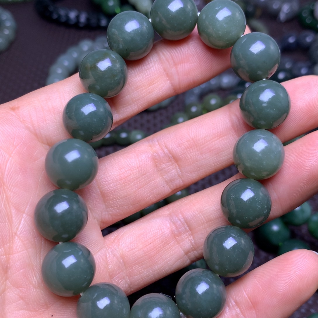 和田玉未镶嵌手串