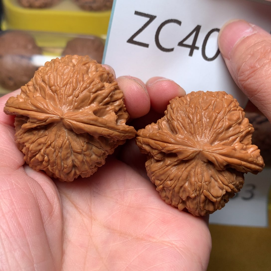 文玩核桃把件红皮球白43