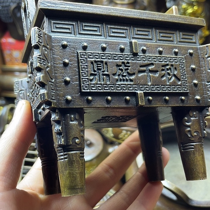 全是铜铜铜器铜器