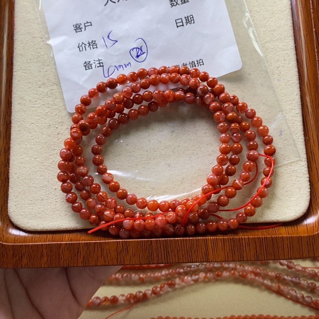 南红玛瑙未镶嵌手链