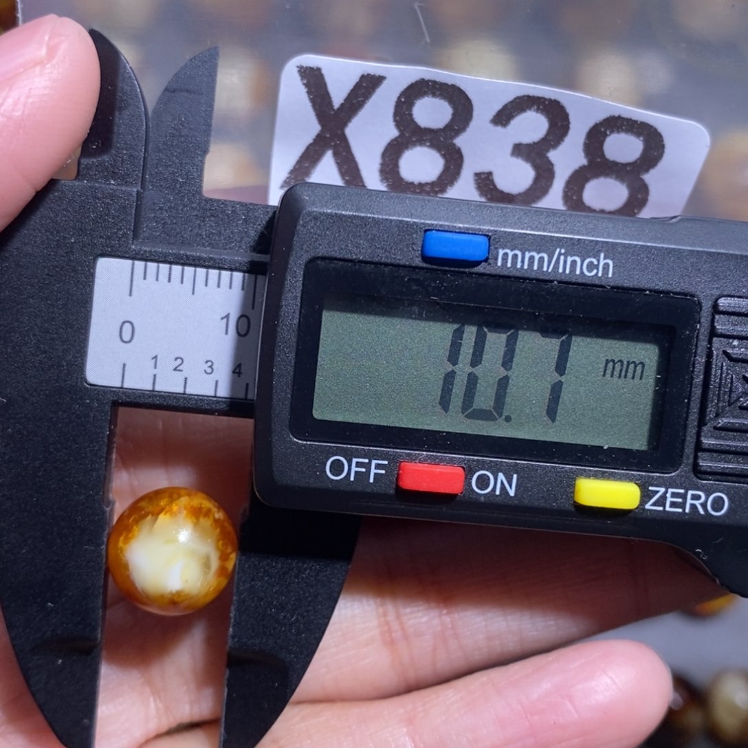 琥珀未镶嵌裸石未镶嵌