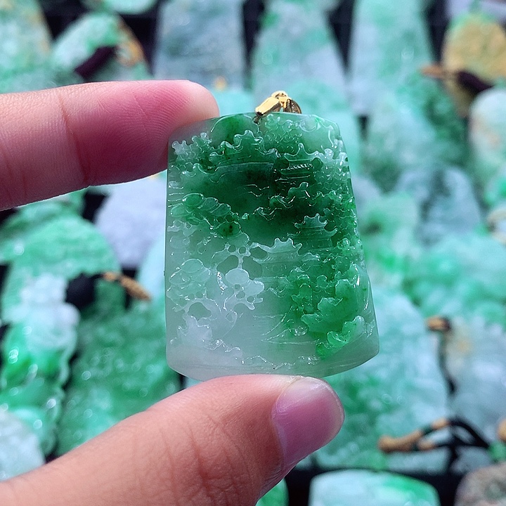 翡翠未镶嵌吊坠(不含链)