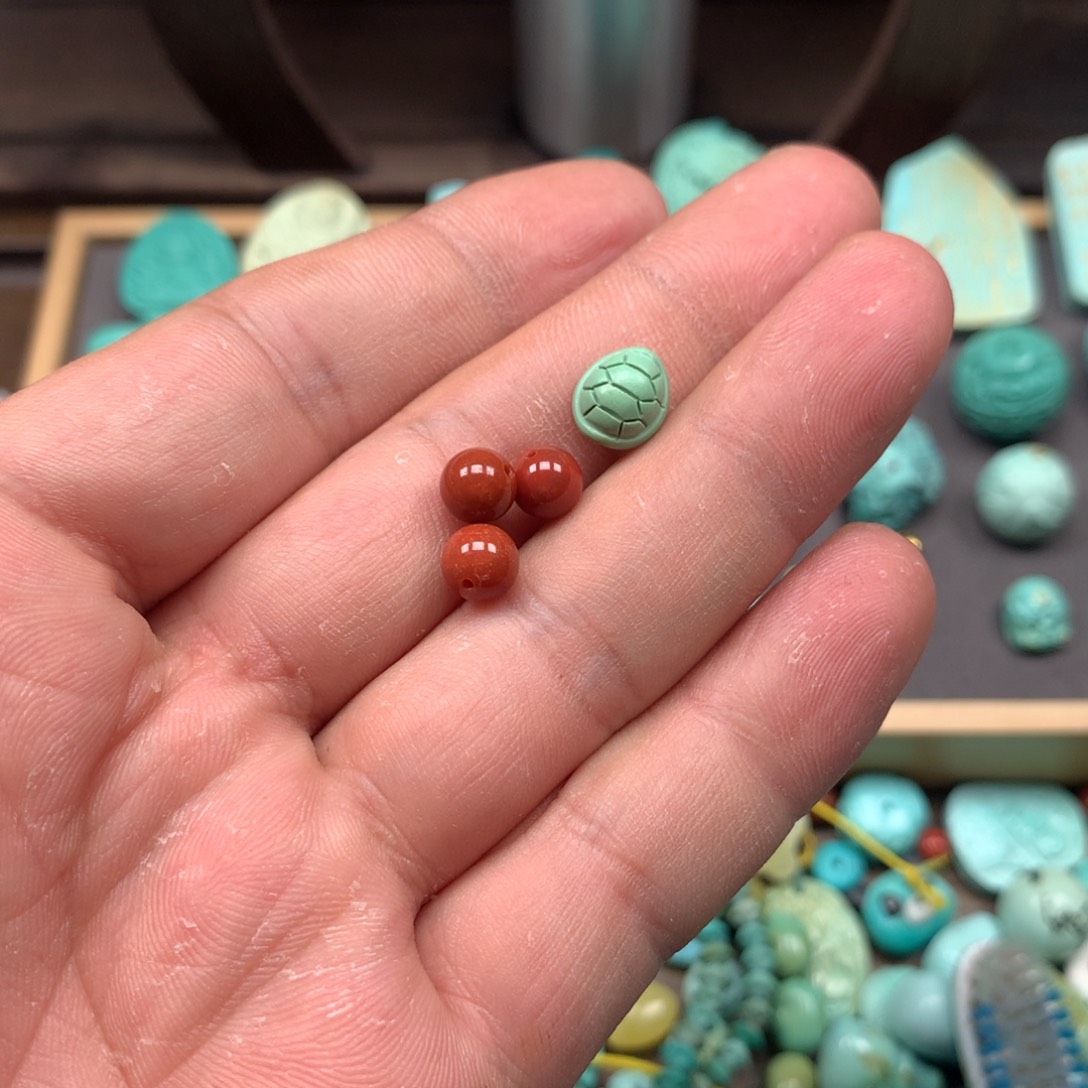 南红玛瑙雕刻未镶嵌