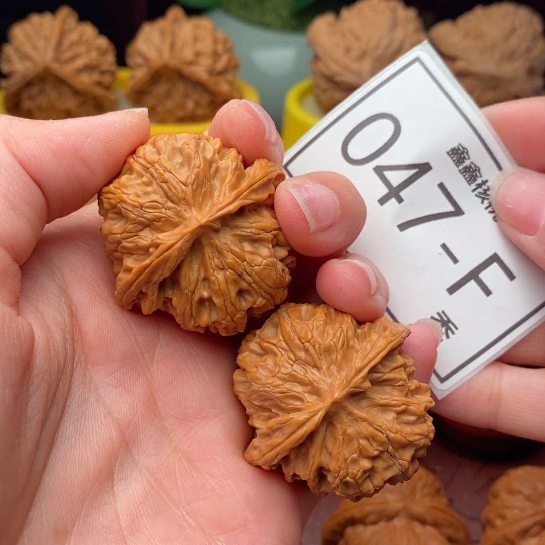 文玩核桃把件苹果园38