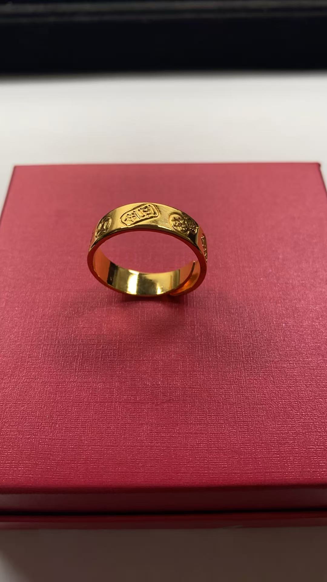 金色戒指 UK24-106金黄色精品戒指
