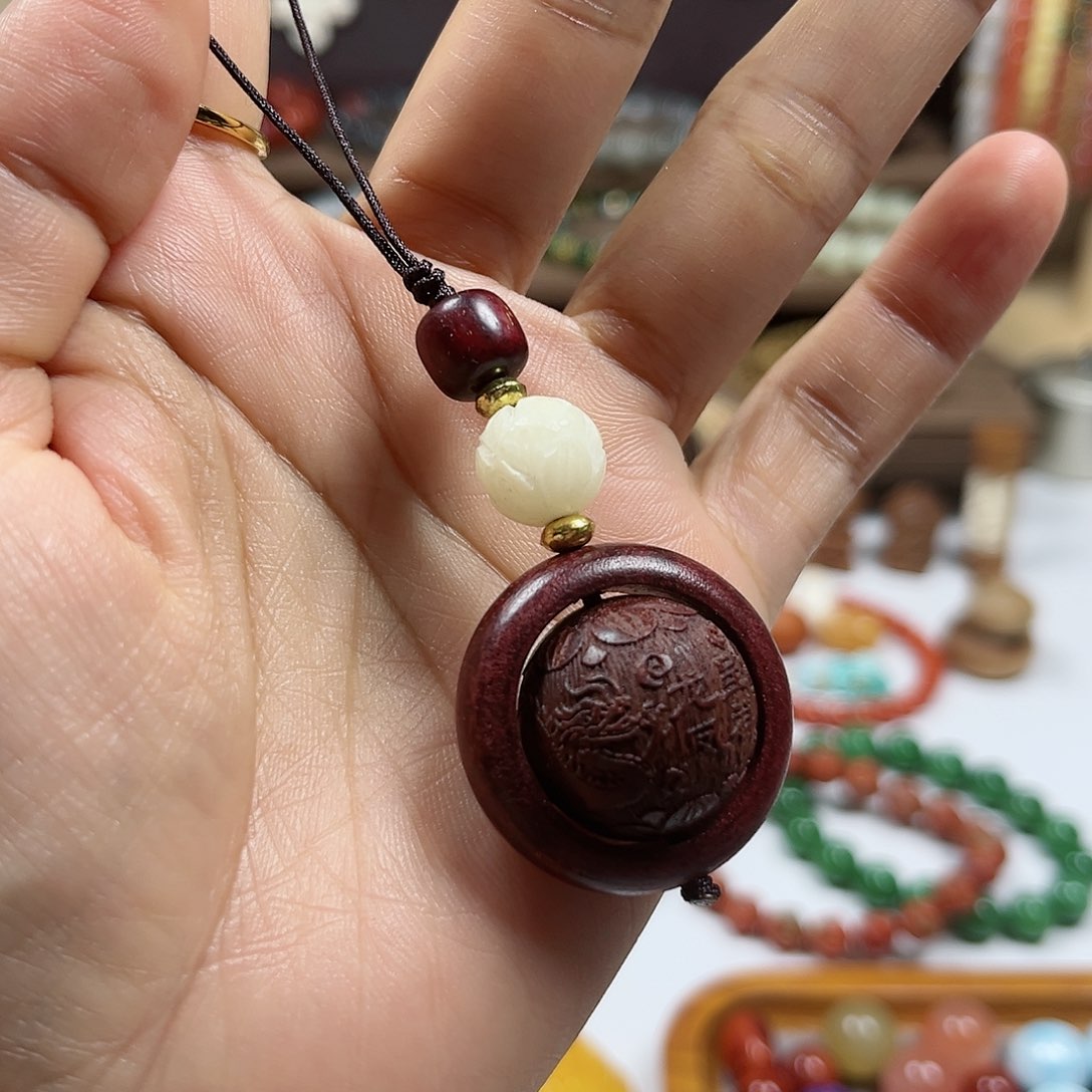 染料紫檀（血檀）手串/手链单个价格