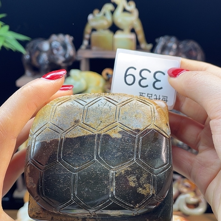 海***青和田玉（糖玉）未镶嵌挂件