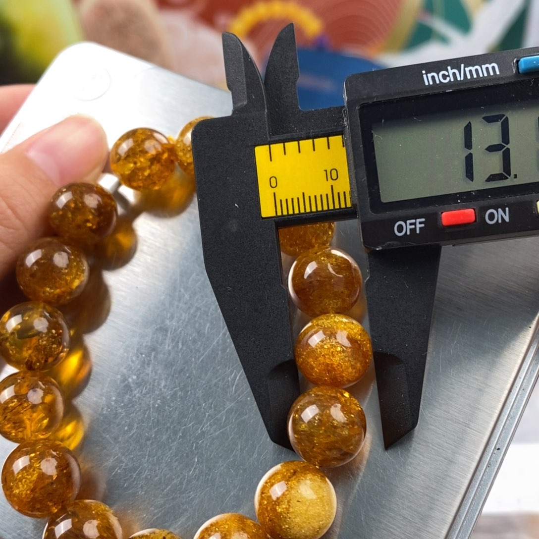 未镶嵌琥珀珠宝奇石