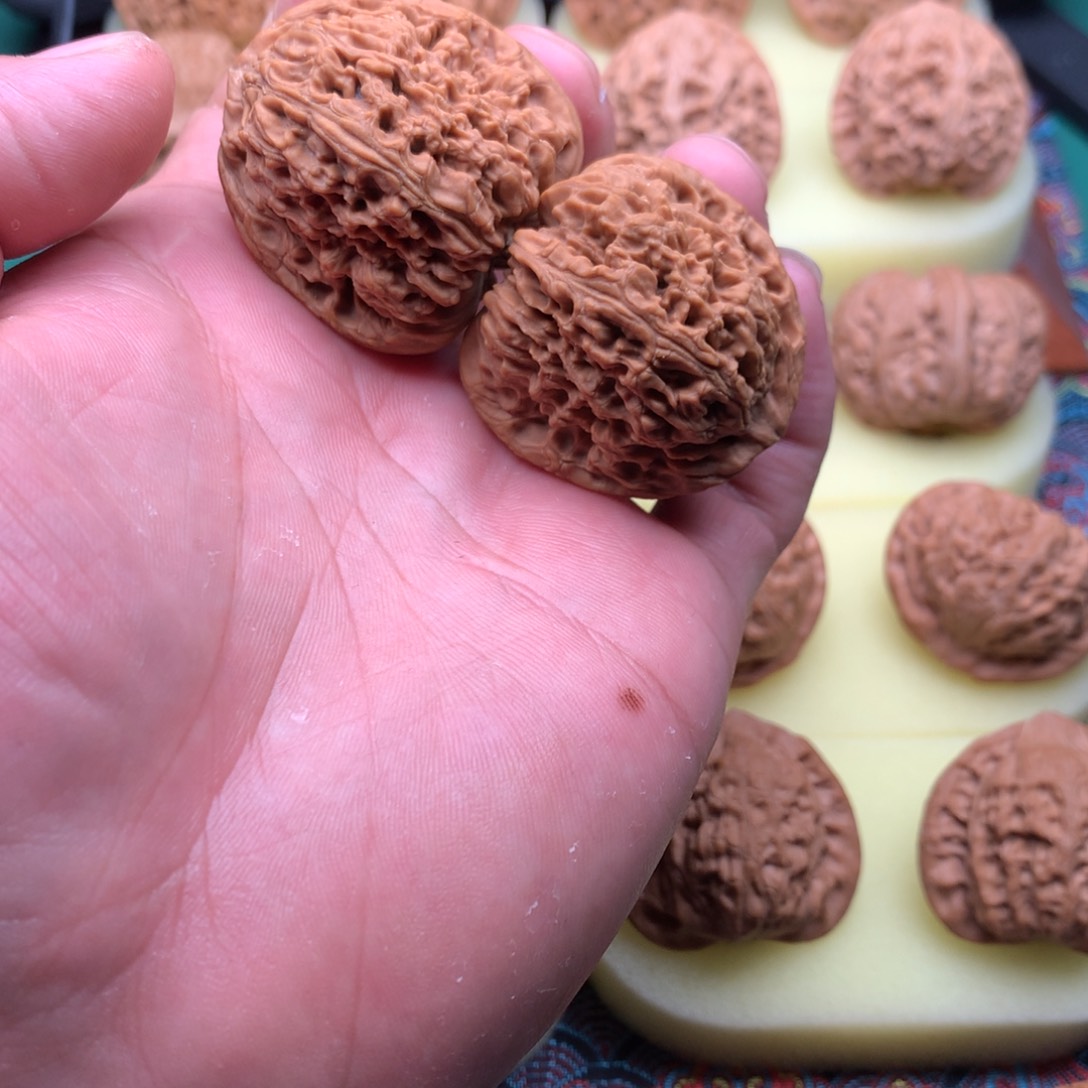 文玩核桃把件南疆石