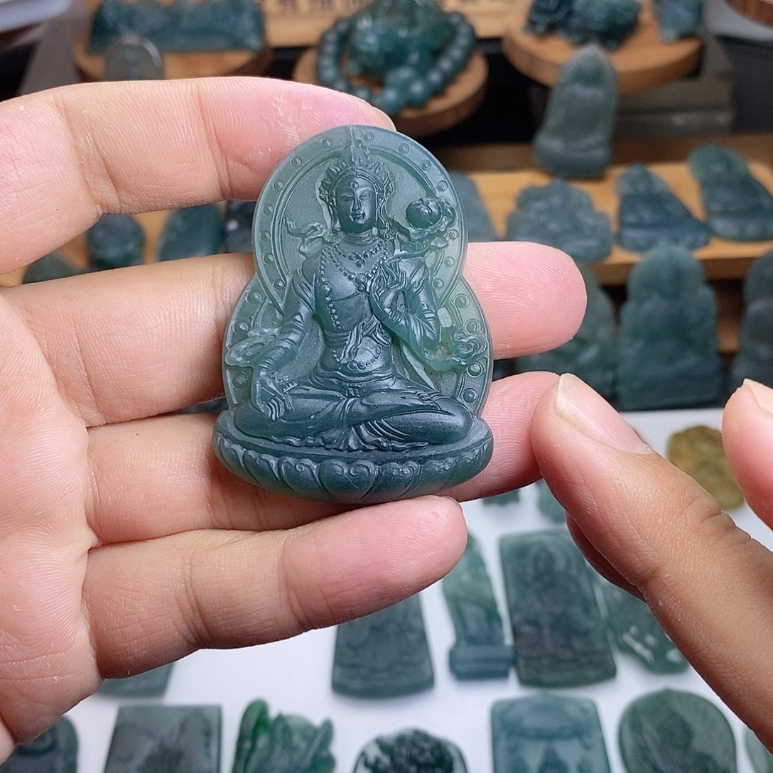 定制翡翠未镶嵌度母