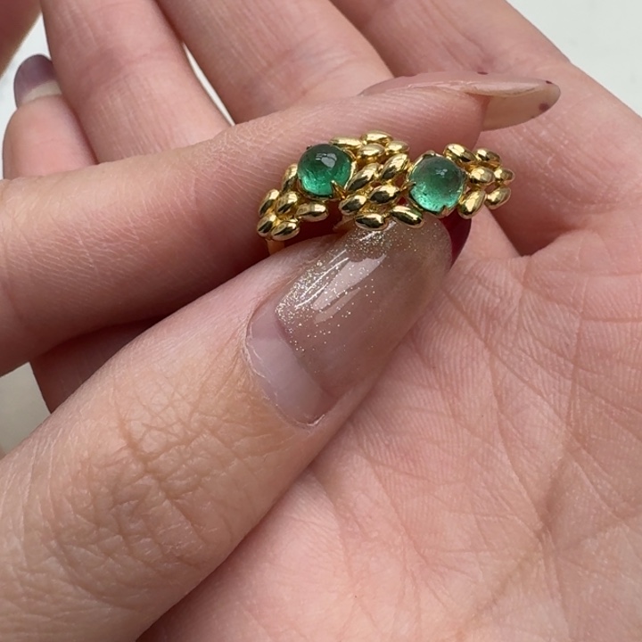 祖母绿耳饰18K金镶嵌