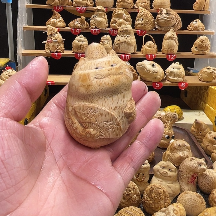 念****竹竹根雕猫咪手把件
