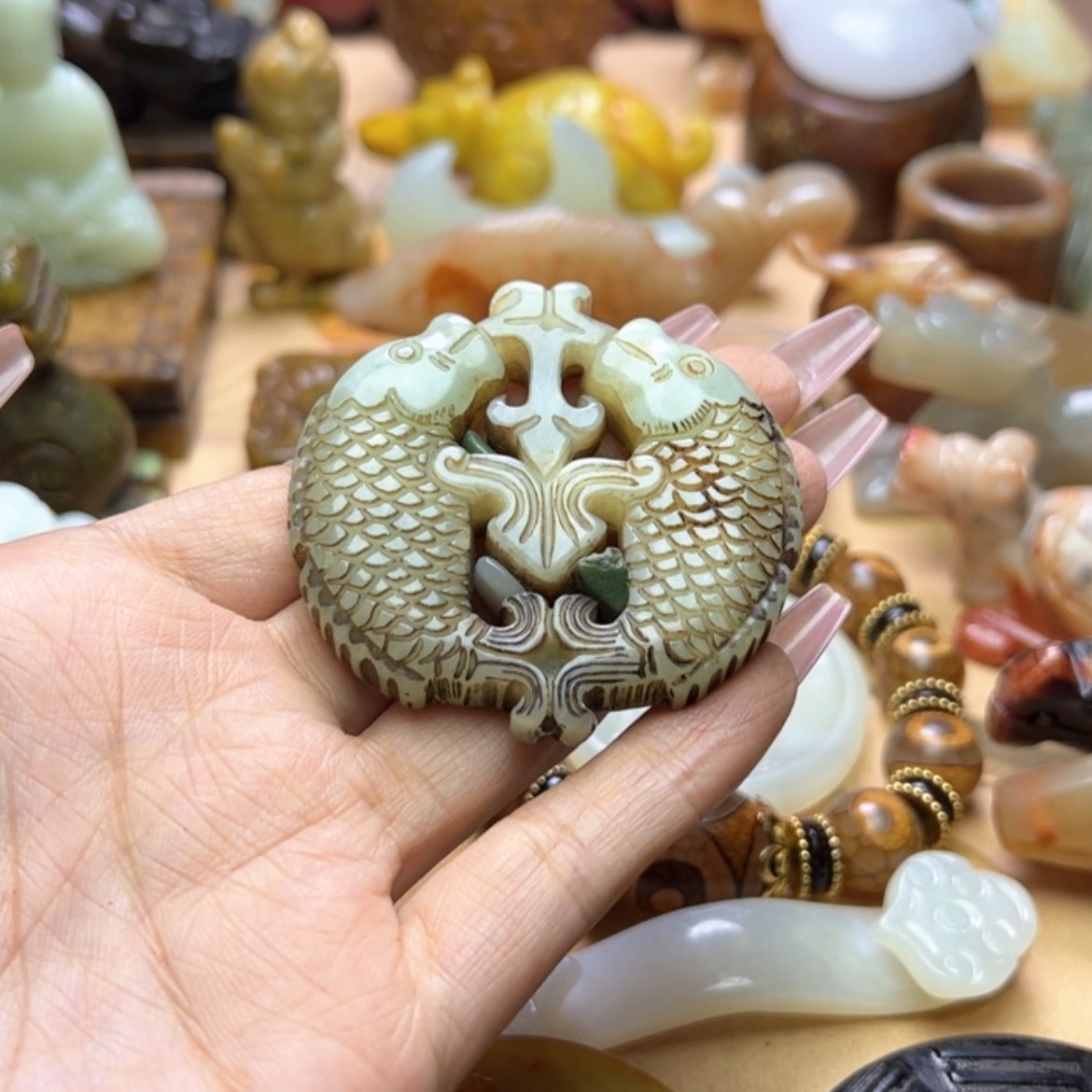 【闪购商品】蛇纹石玉颈饰未镶嵌