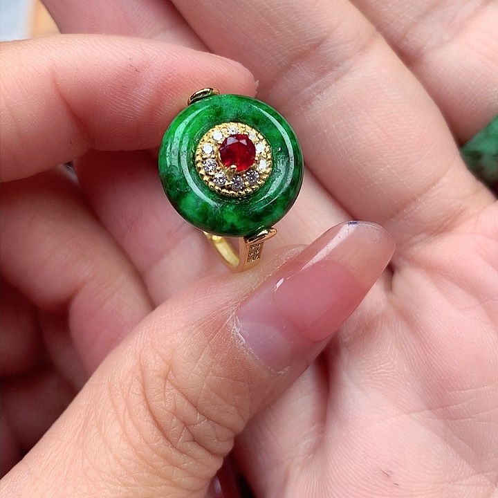 翡翠颈饰银S925镶嵌翡翠