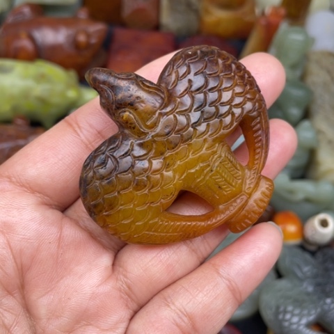 蛇纹石玉未镶嵌颈饰31