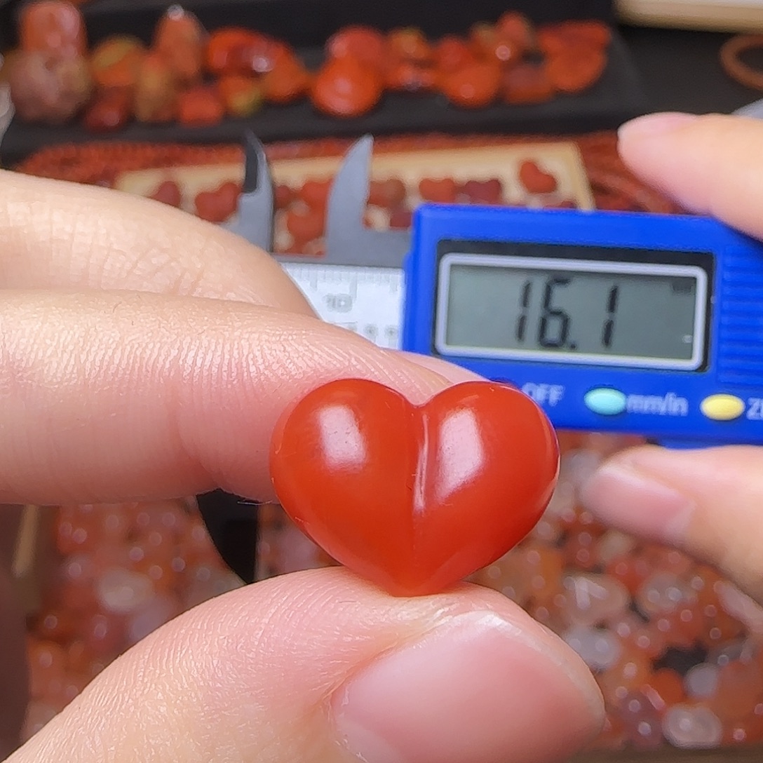 魔****南红玛瑙未镶嵌颈饰