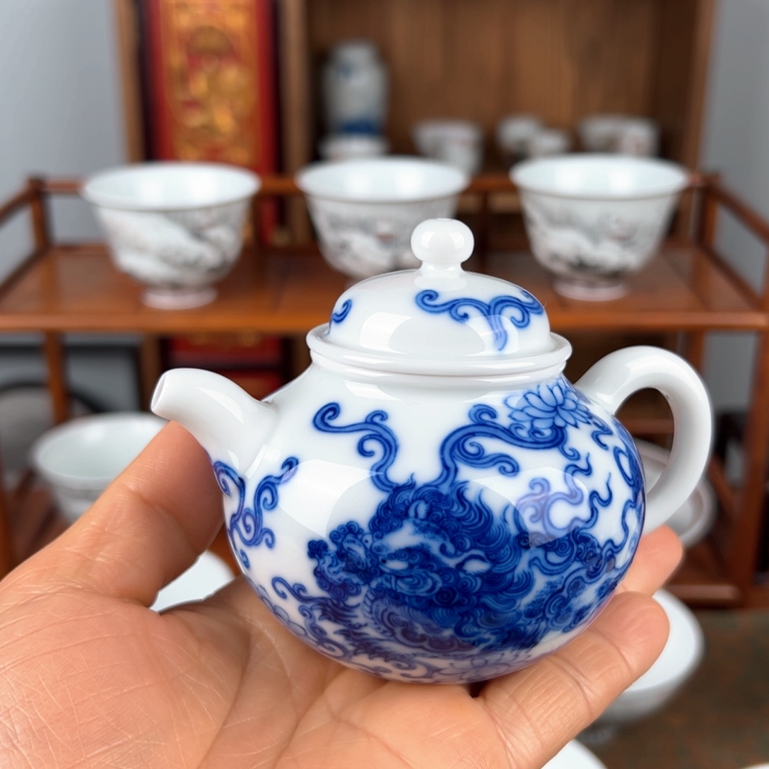 【闪购商品】沿****z知容雅器事事如意茶壶