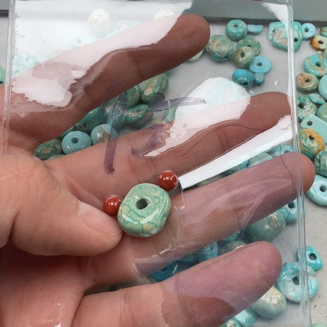 南红玛瑙未镶嵌珠宝奇石