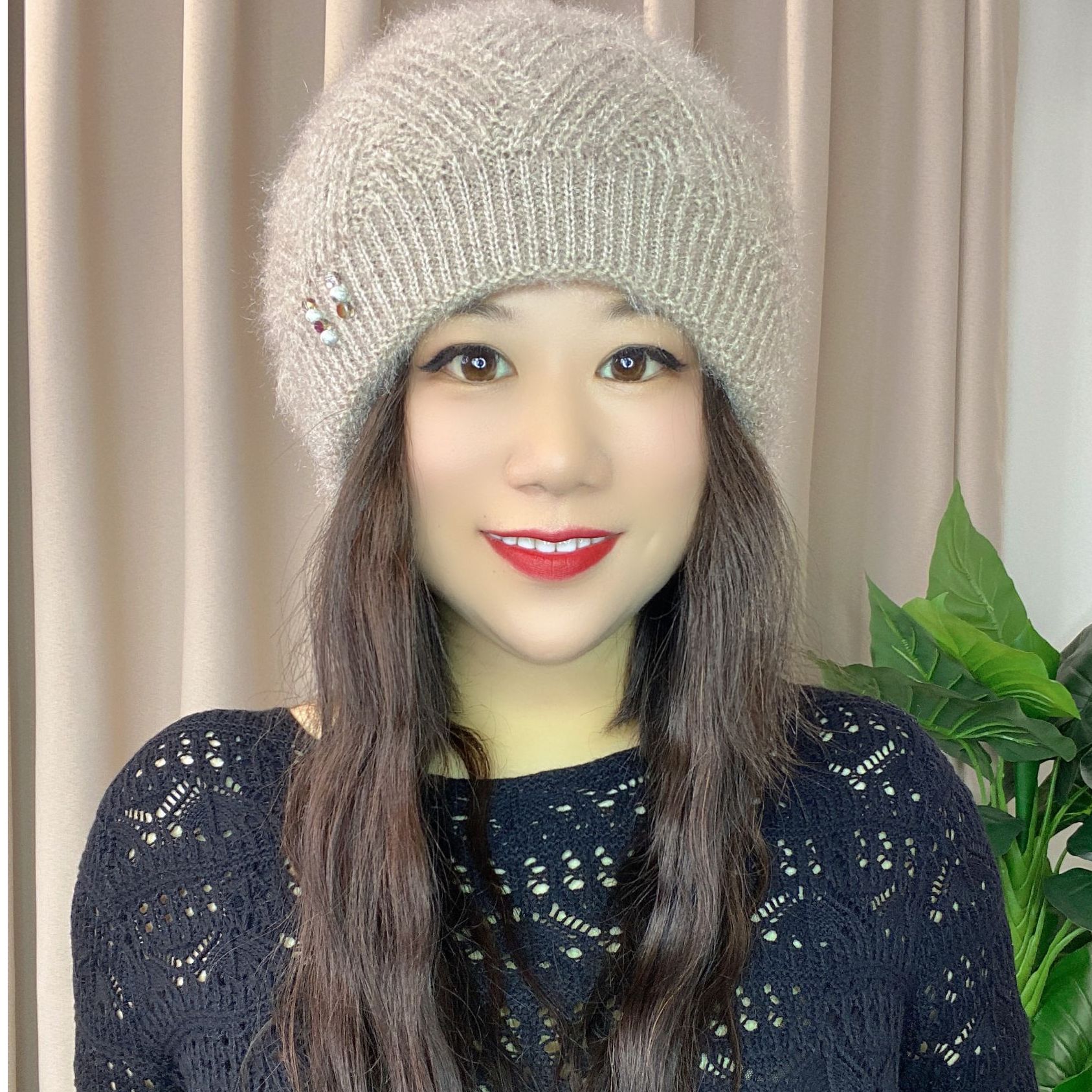 （反季福利）冬季休闲松鼠绒手工珠饰双层加厚保暖针织女帽2442蓓蕾