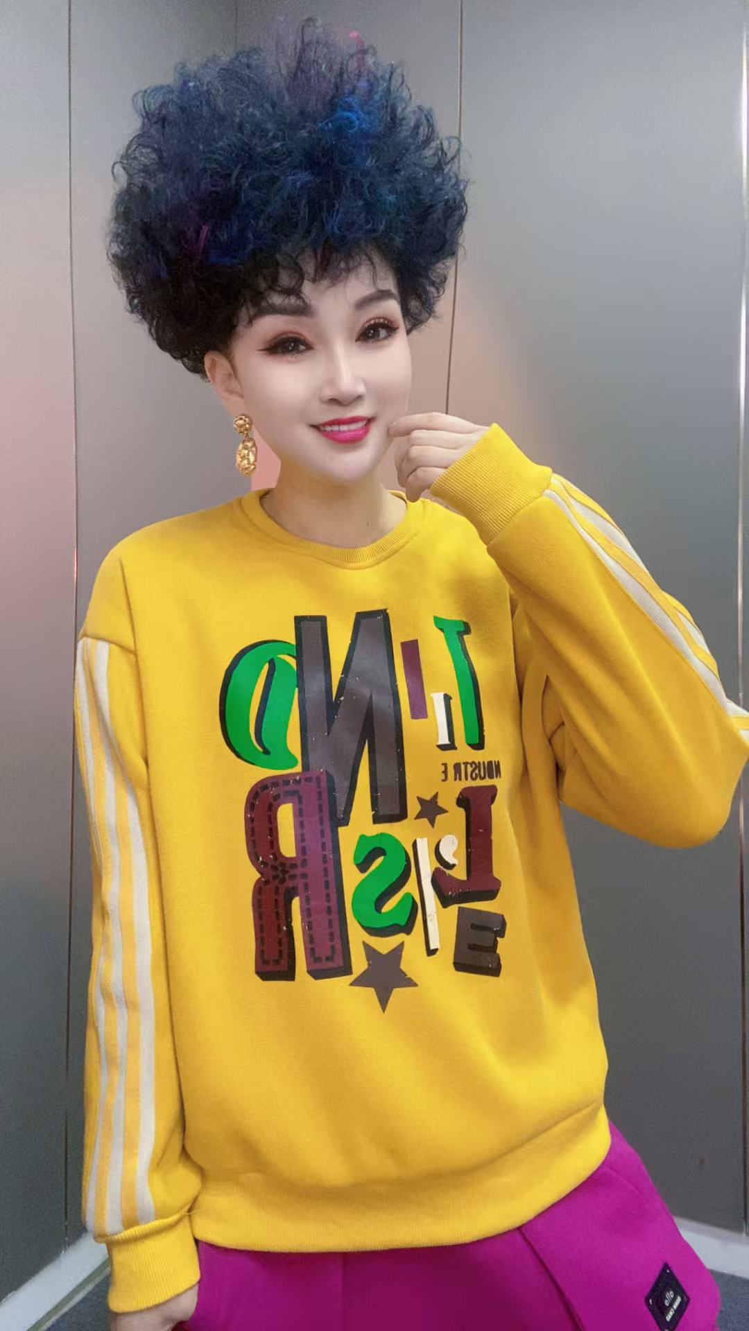 53765时尚休闲圆领加绒卫衣