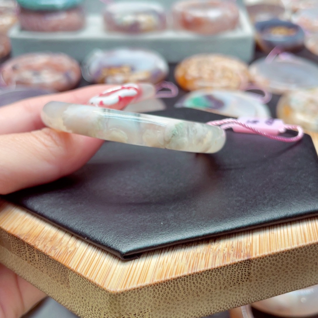 玛瑙/玉髓手镯未镶嵌枯*蝶3