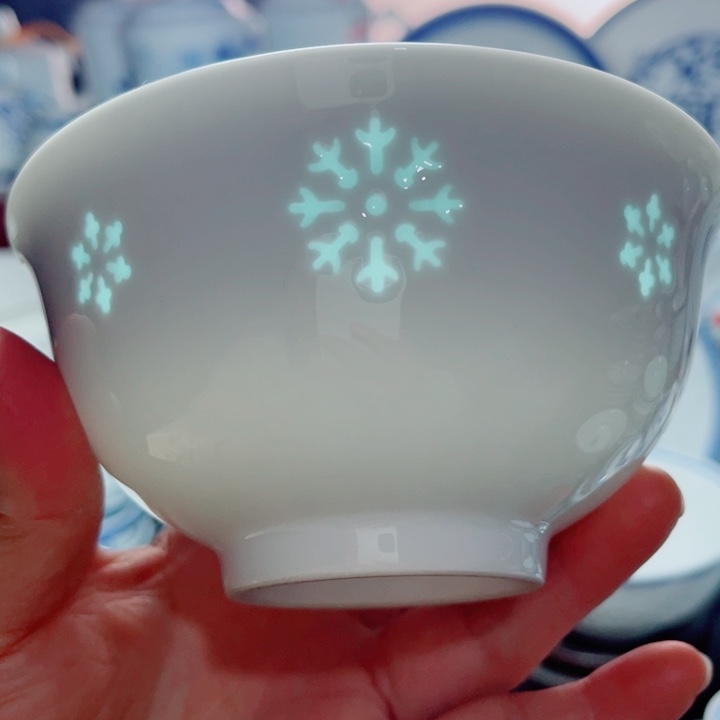 青花玲珑5寸饭碗雪花雕刻