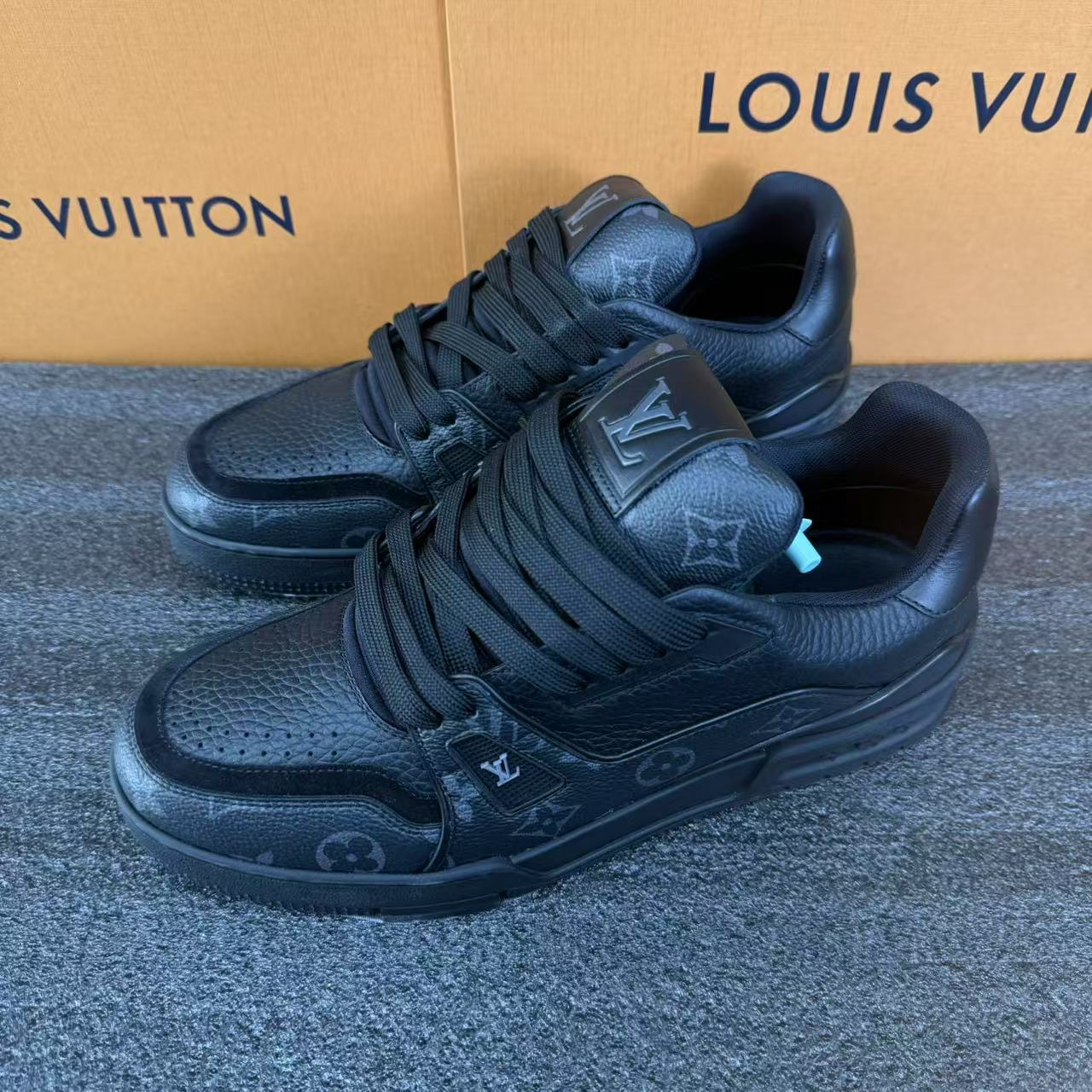 【汇星特惠】LouisVuitton/路易威登新款黑老花配色Trainer板鞋