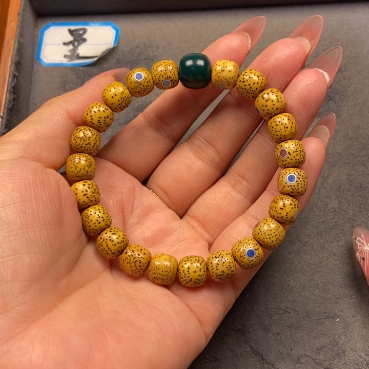 星月菩提吊坠菩提