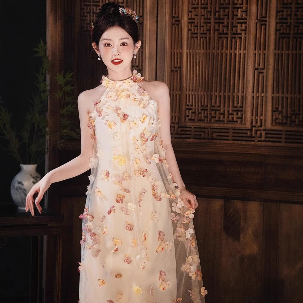 绝美超仙气晨袍女2025新款高级感法式甜美花朵新娘晨拍订婚礼服裙