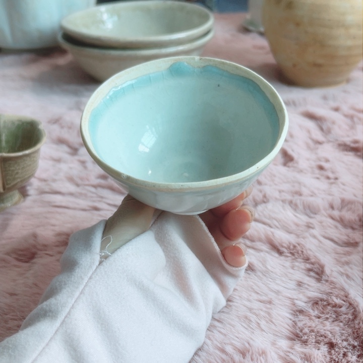 瓷片有*思湖田影青主人杯子一只