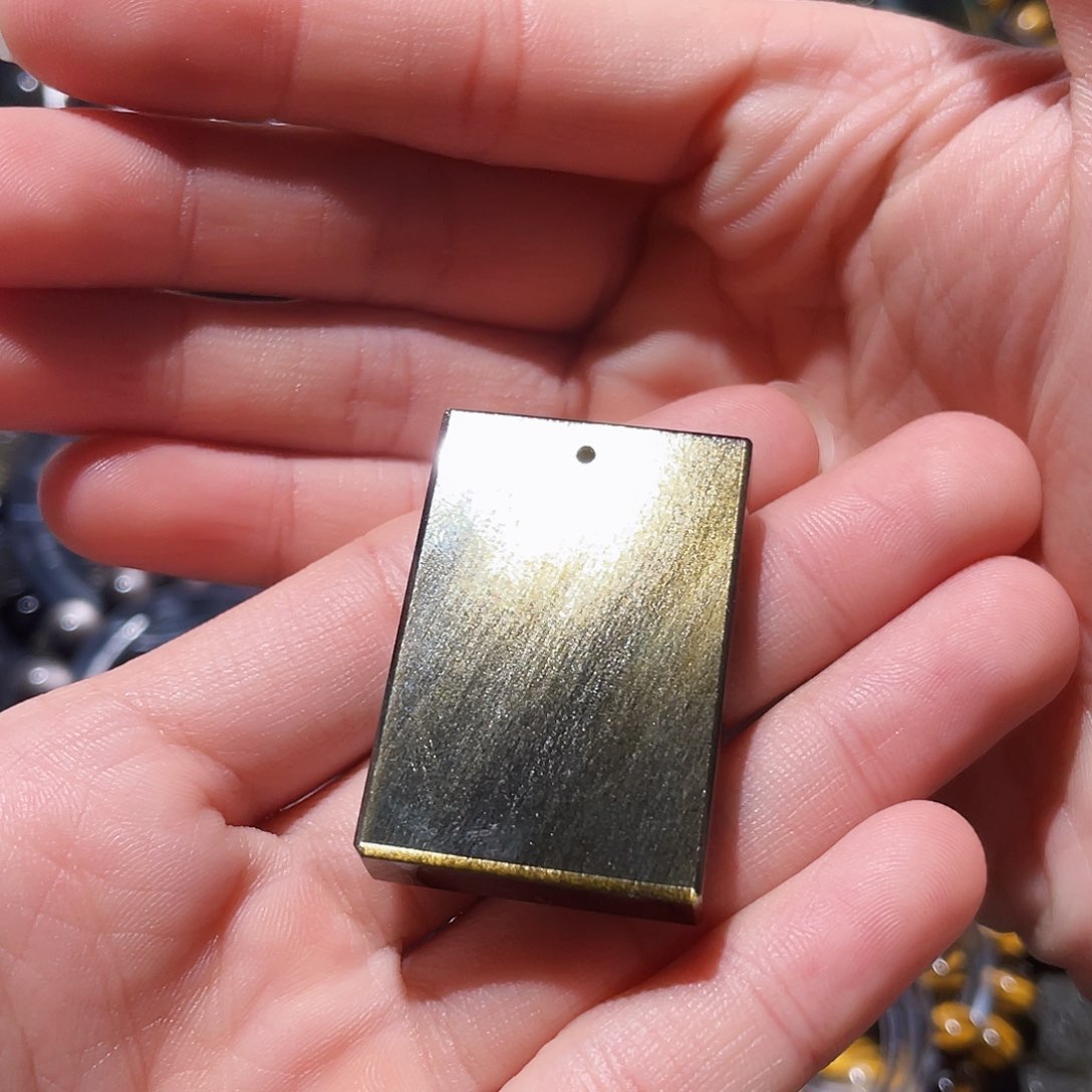 黑曜岩吊坠(不含链)未镶嵌就*？