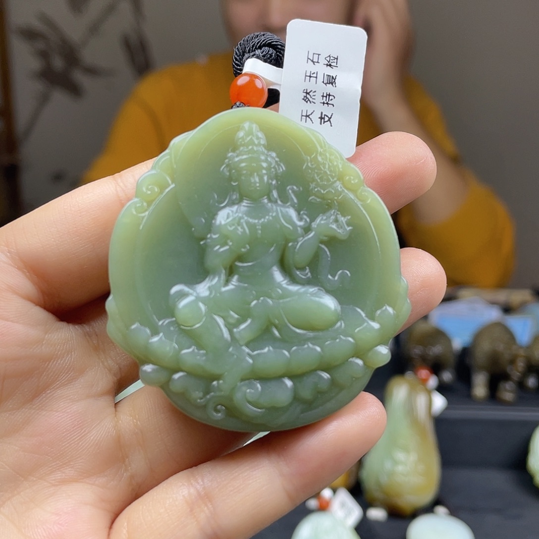 和田玉未镶嵌颈饰