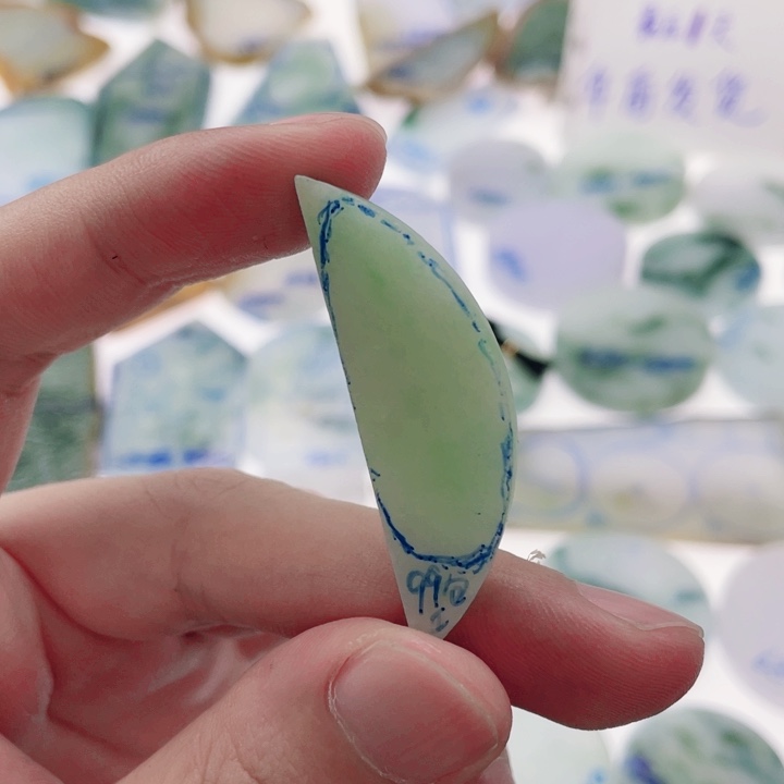 定制翡翠未镶嵌定制