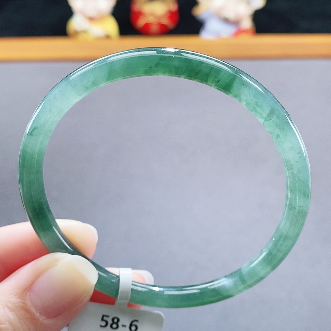 翡翠未镶嵌手镯42