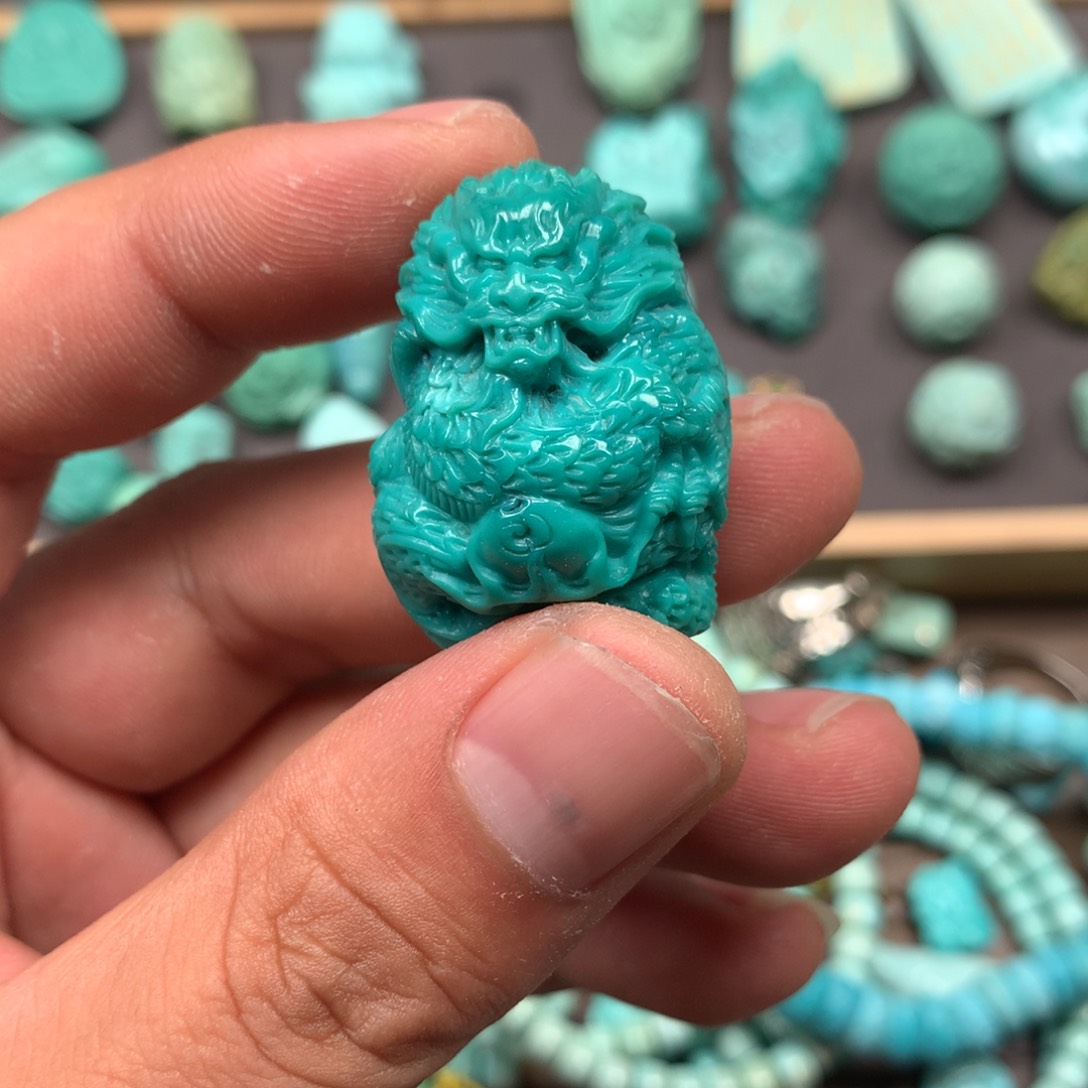 绿松石雕刻未镶嵌