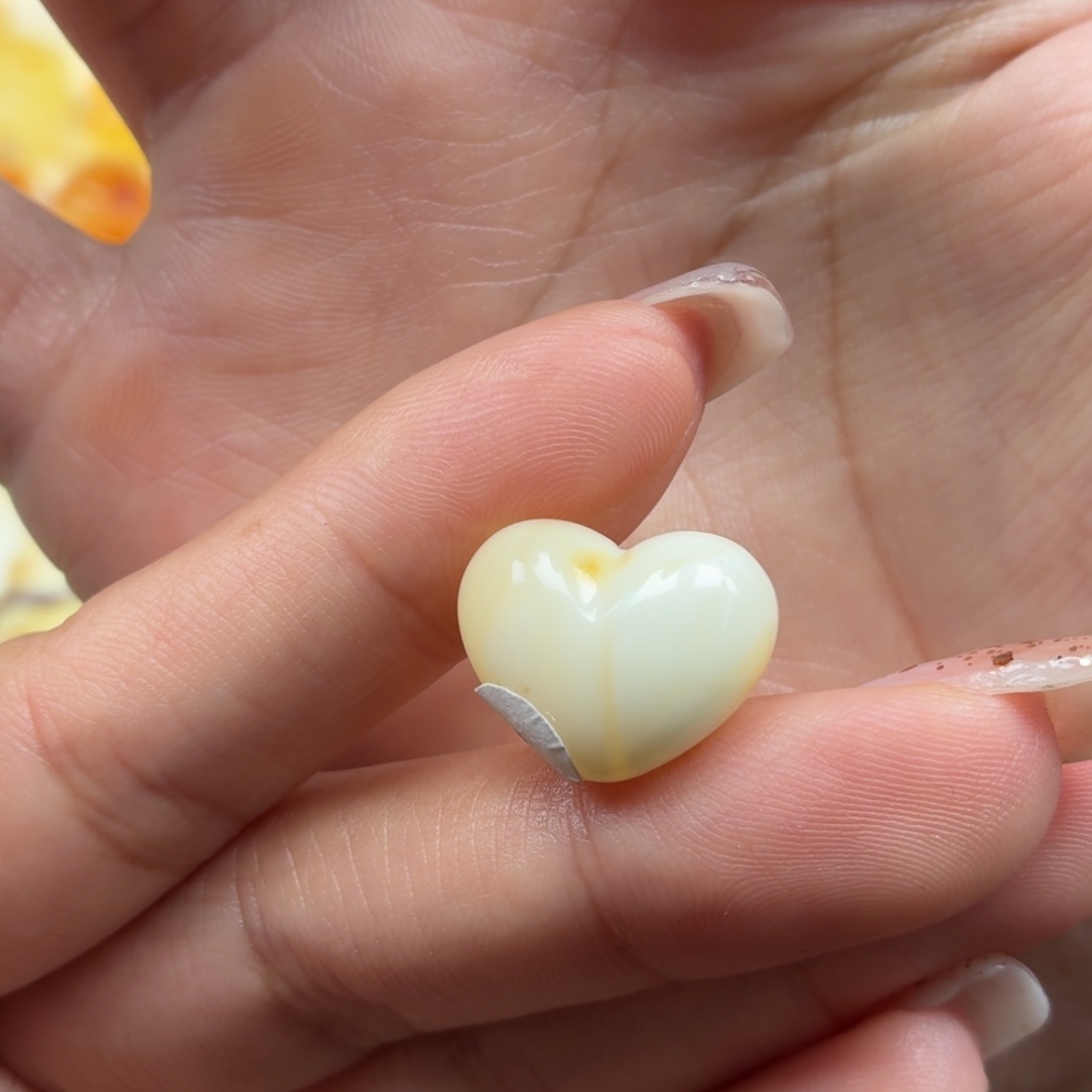 琥珀未镶嵌裸石蜜蜡