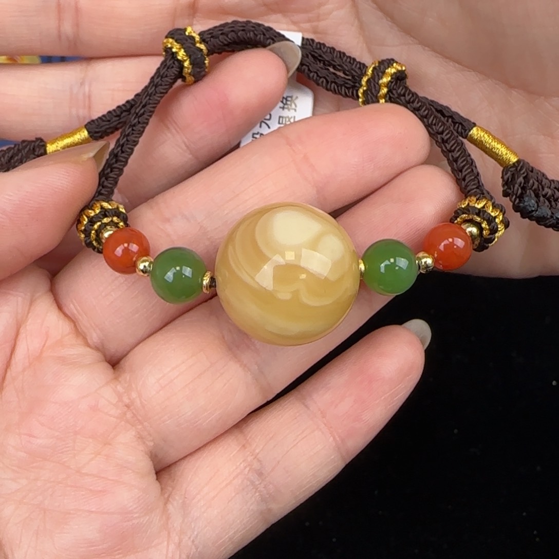 蜜蜡吊坠(赠链)未镶嵌