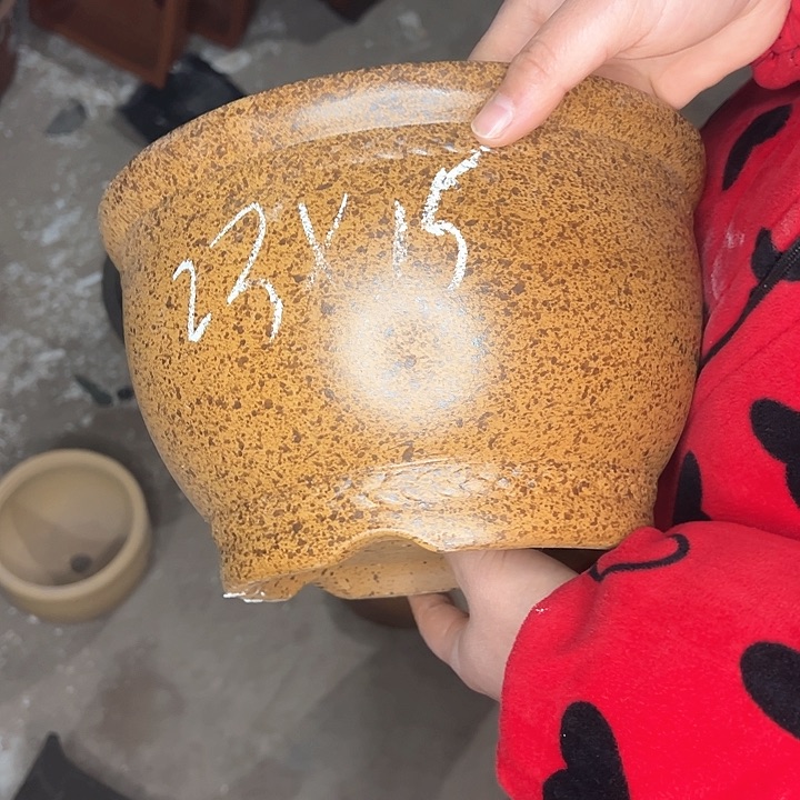 红陶紫砂工艺厂……紫砂工艺厂