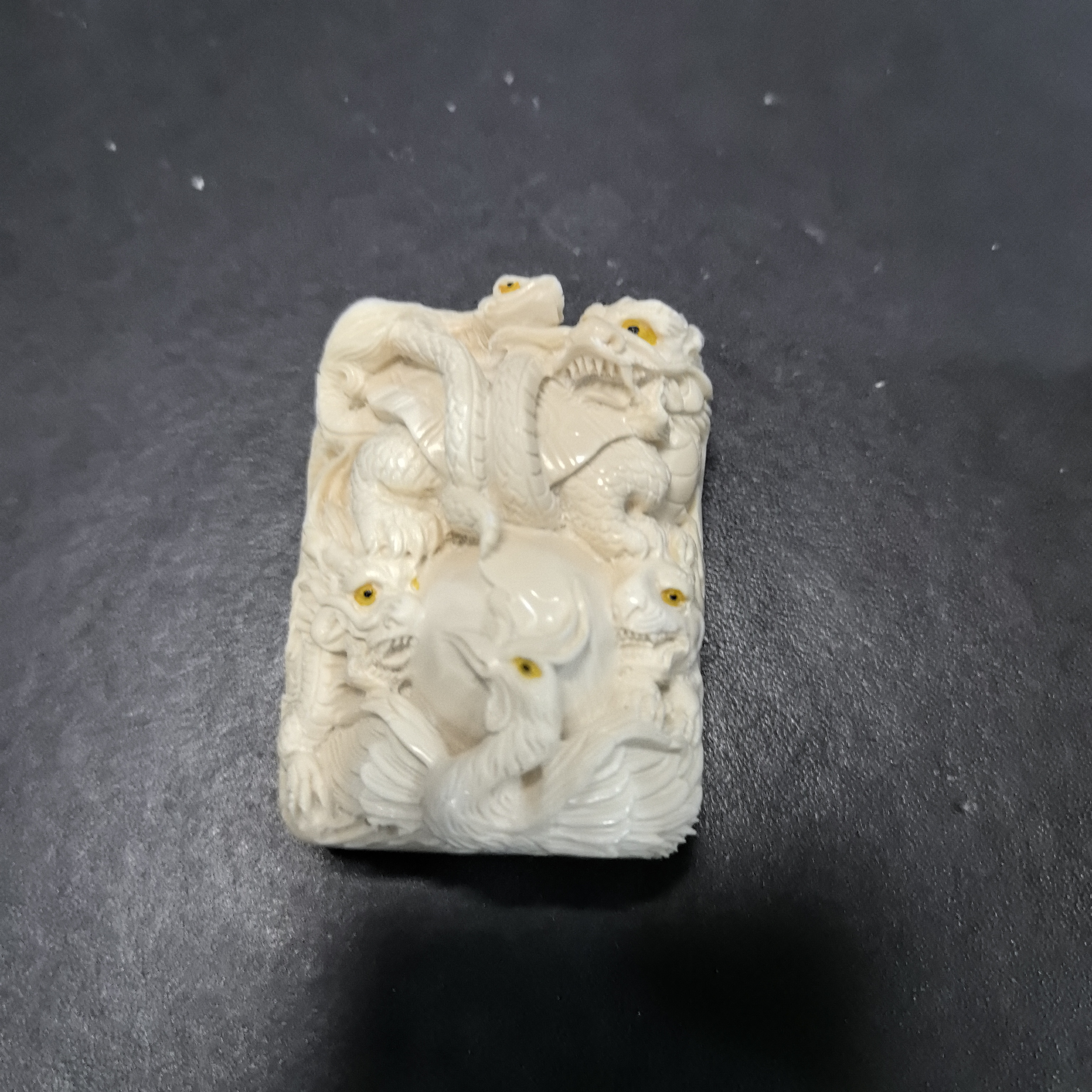 猛犸约105.5克雕刻件ZL1562