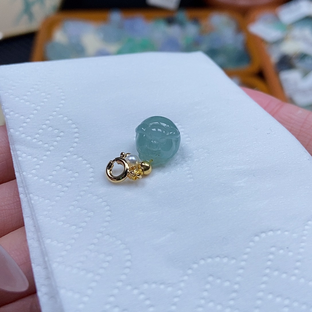 未镶嵌挂件翡翠闪