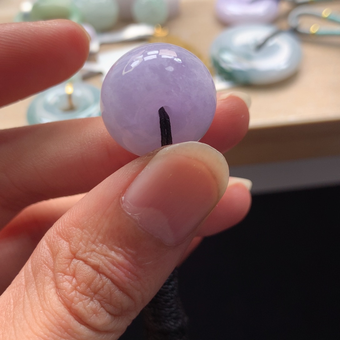 颈饰未镶嵌翡翠吊坠