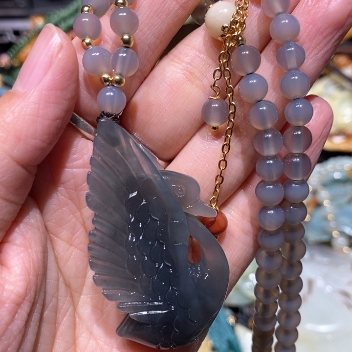 岫玉毛衣链未镶嵌