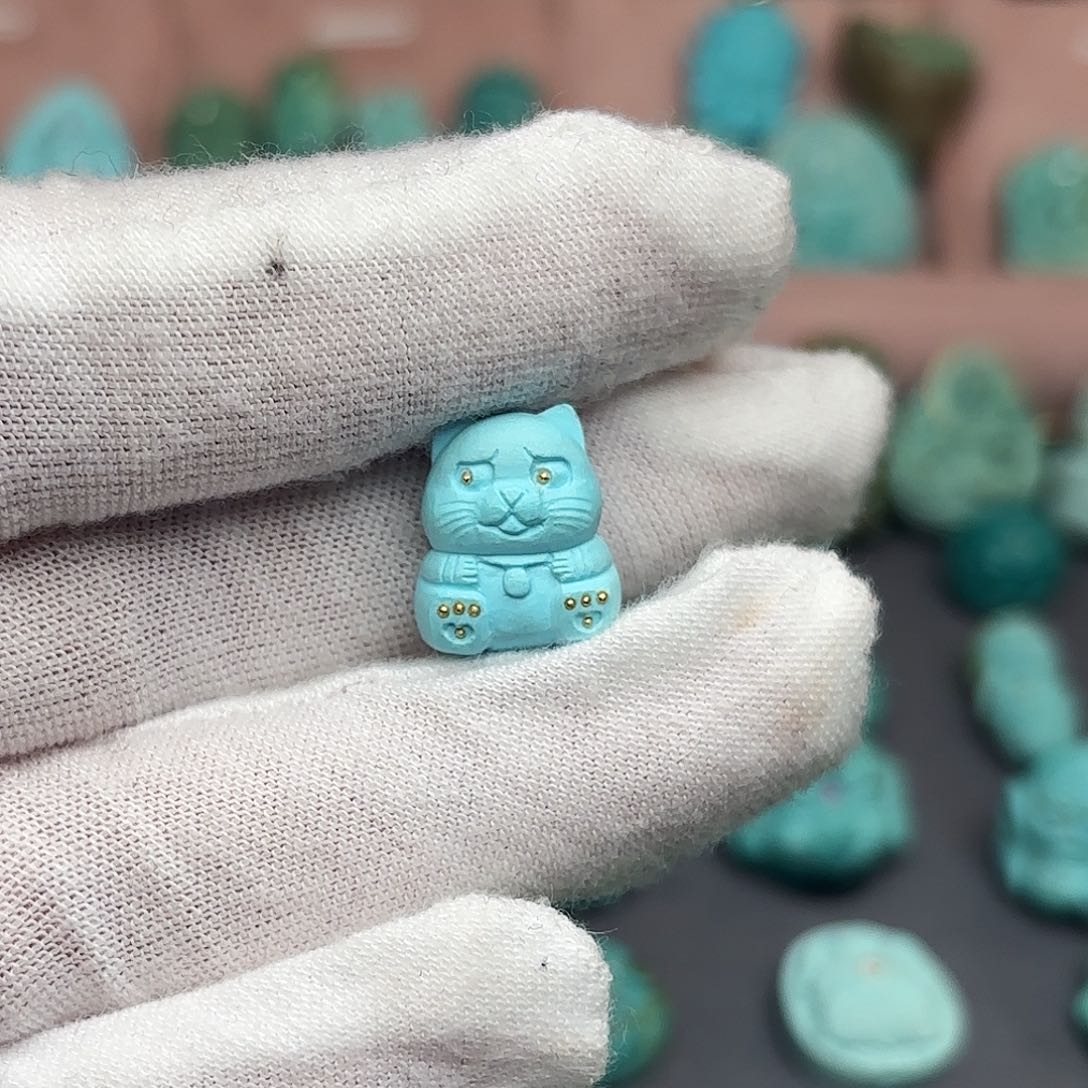 绿松石配饰未镶嵌