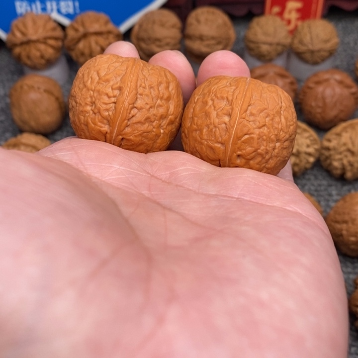 文玩核桃把件福瓜元宝