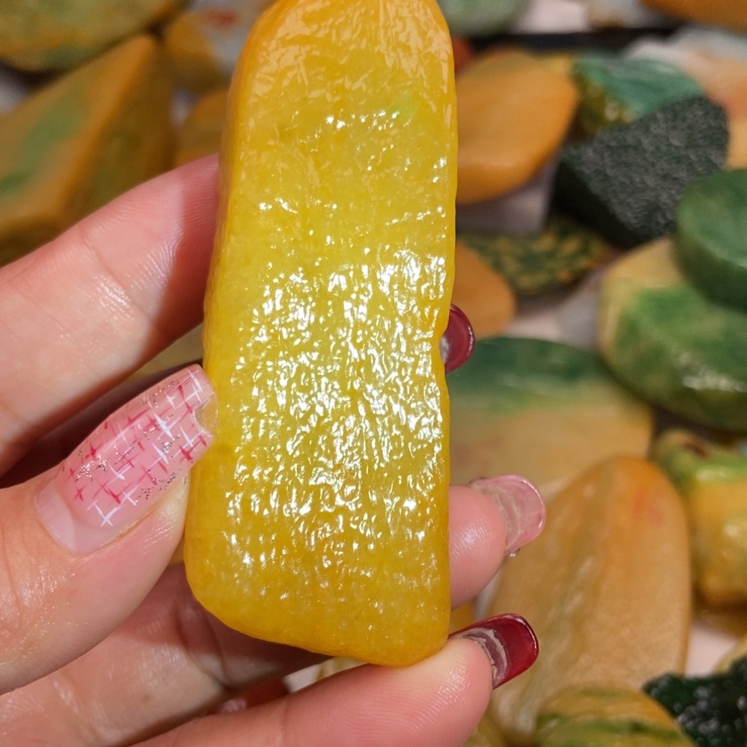 翡翠颈饰未镶嵌缅甸翡翠