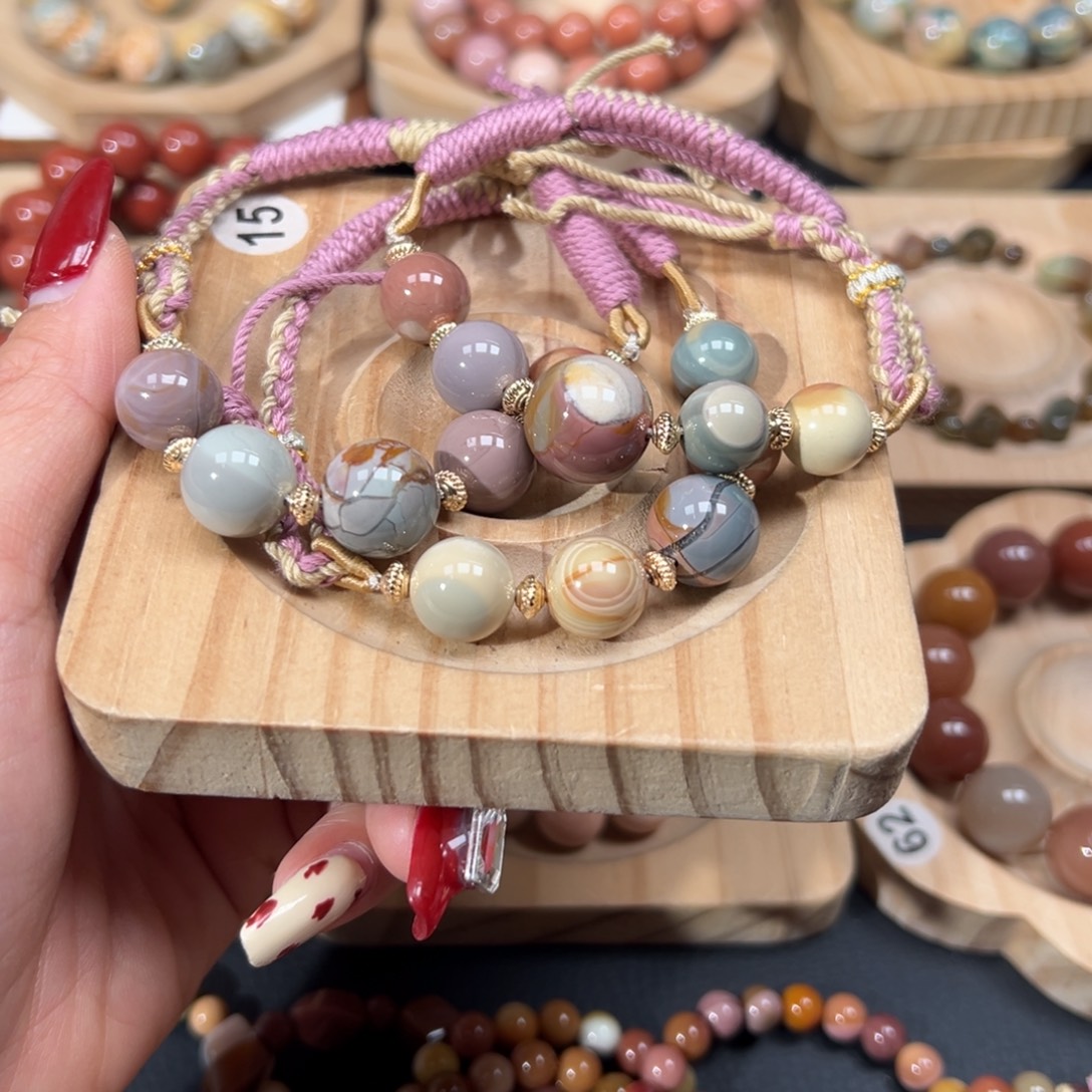 ****外石英质玉未镶嵌手链81