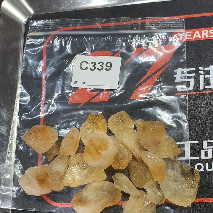 辣***儿珠宝半成品水晶未镶嵌天然水晶C339
