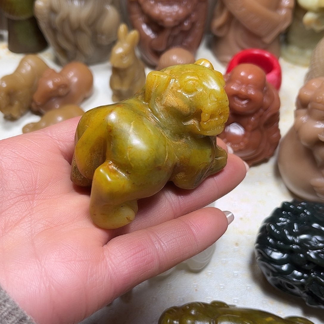 白玉菩提吊坠白玉菩提吊坠